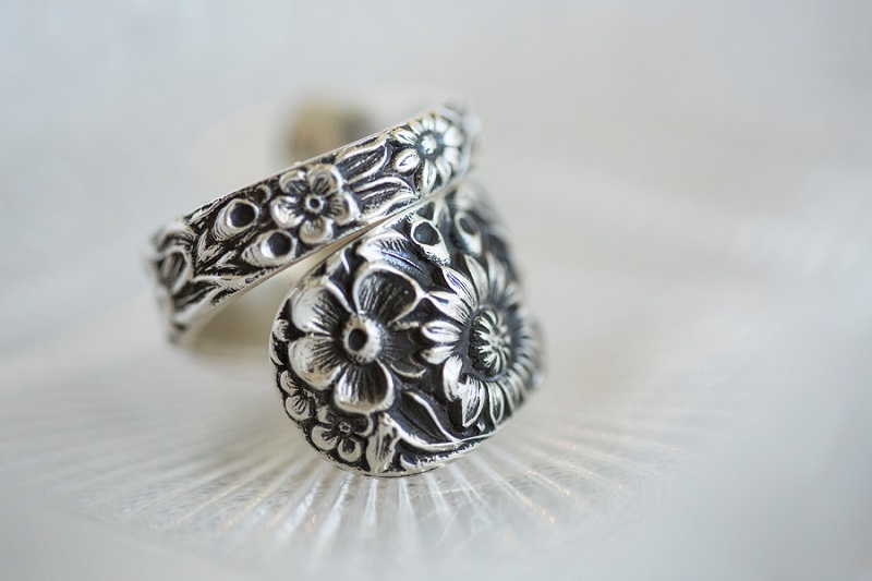 repousse_spoon_ring_chesapeake_charm_photography_maryland_013_blog.jpg