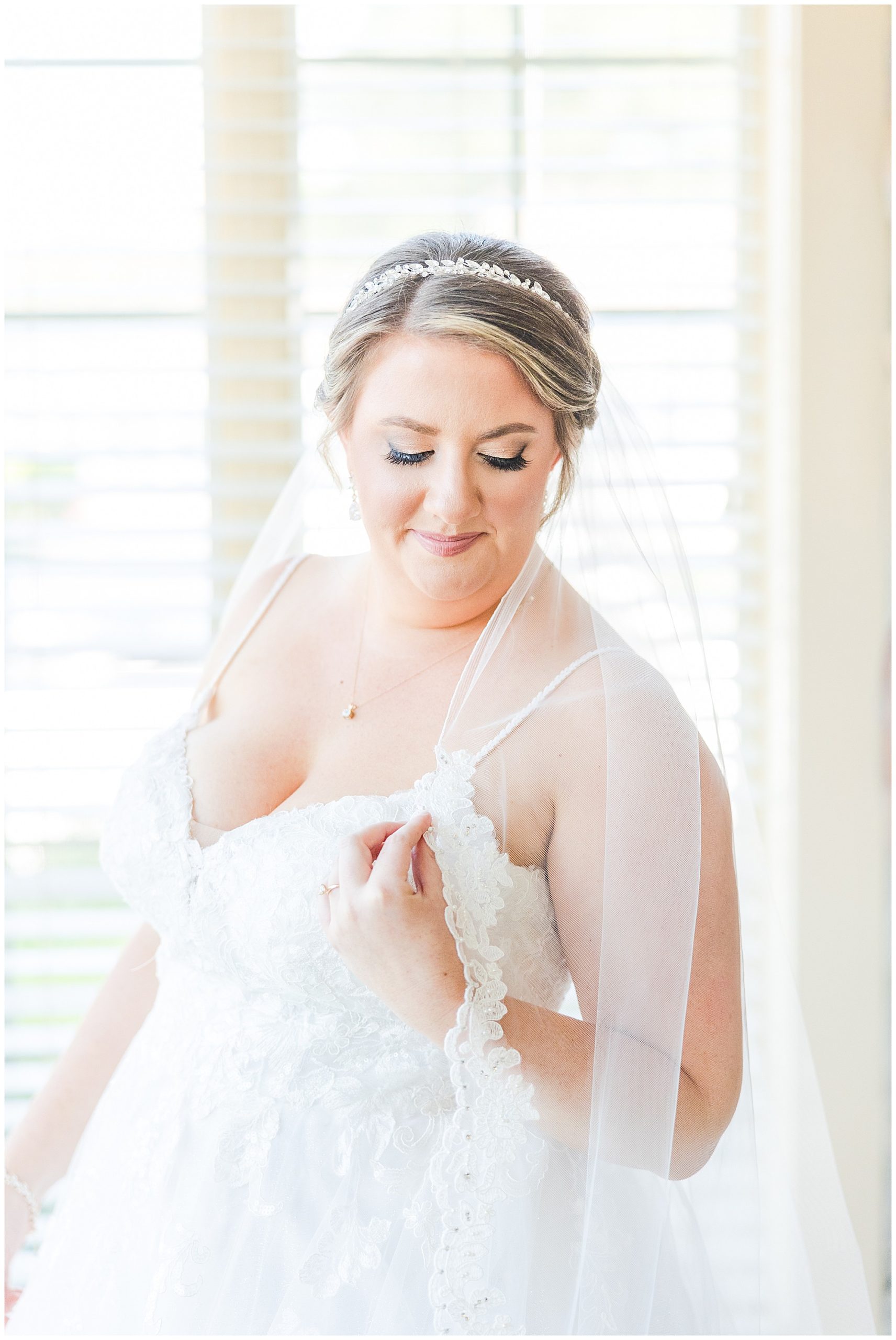Herrington on the Bay wedding -  bride getting ready by Chesapeake Charm Photography